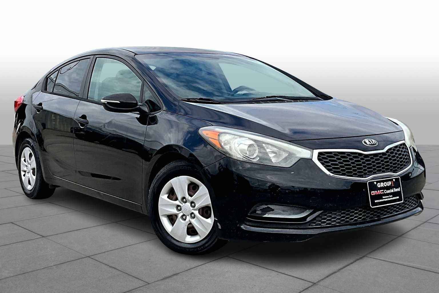 Used 2015 Kia Forte LX with VIN KNAFX4A67F5333241 for sale in Robstown, TX