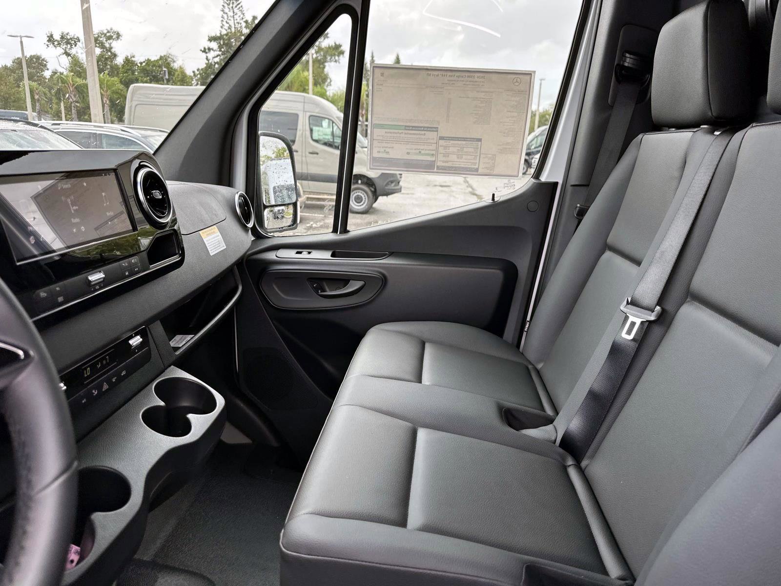 2026 Mercedes Benz Sprinter 2500 photo 14