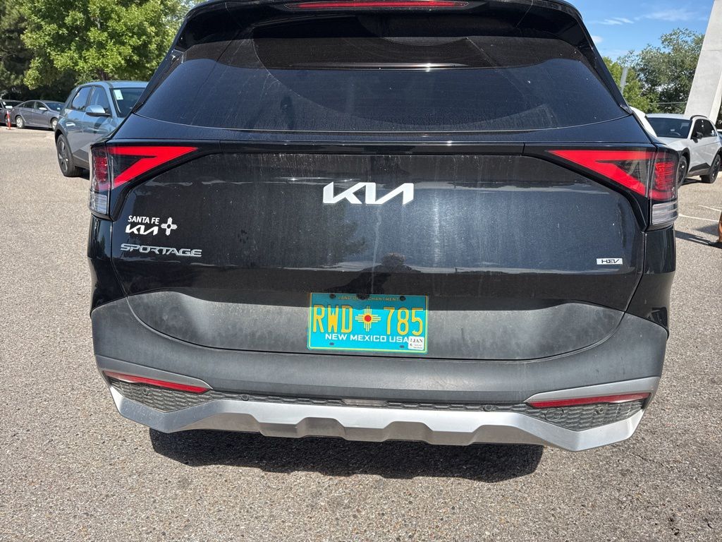 2023 Kia Sportage Hybrid LX photo 5