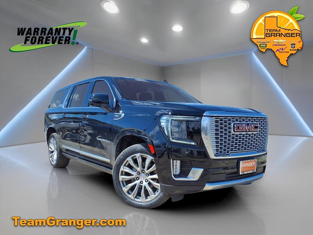 2022 GMC Yukon XL Denali's photo