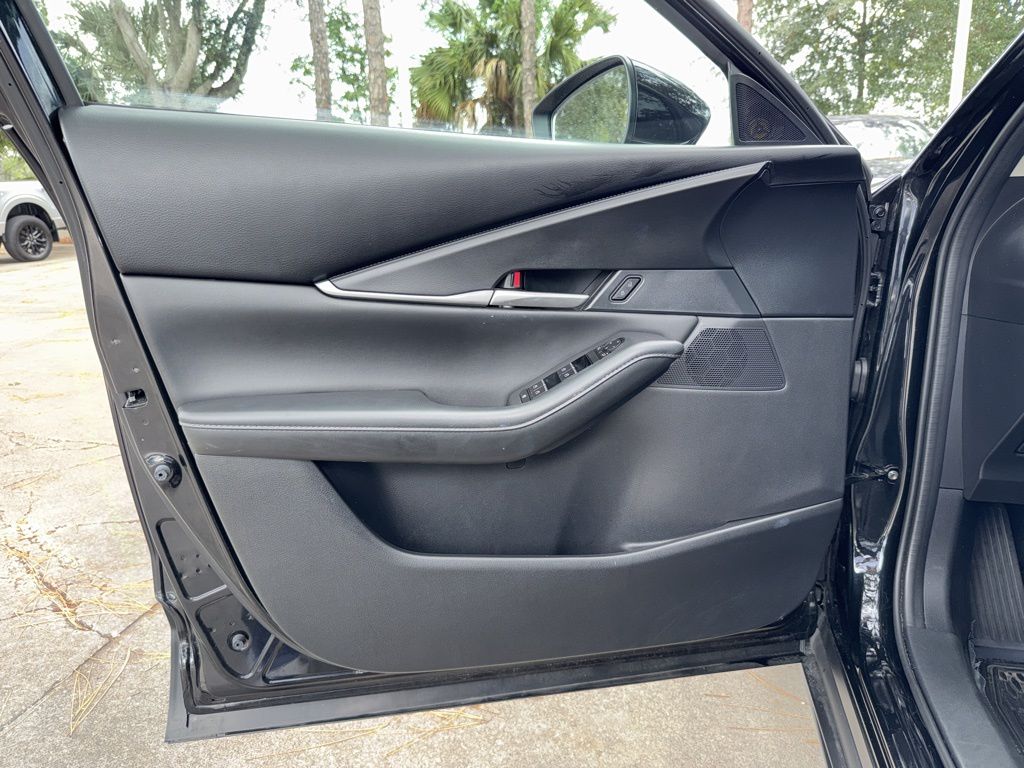 2022 Mazda CX-30 2.5 Select photo 11