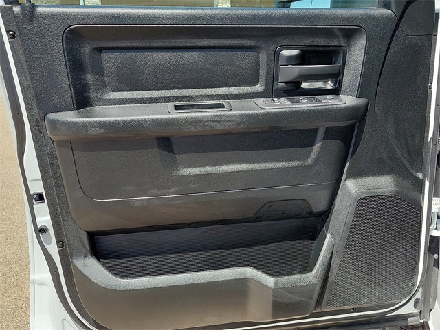 2025 Ram 3500 Tradesman photo 11