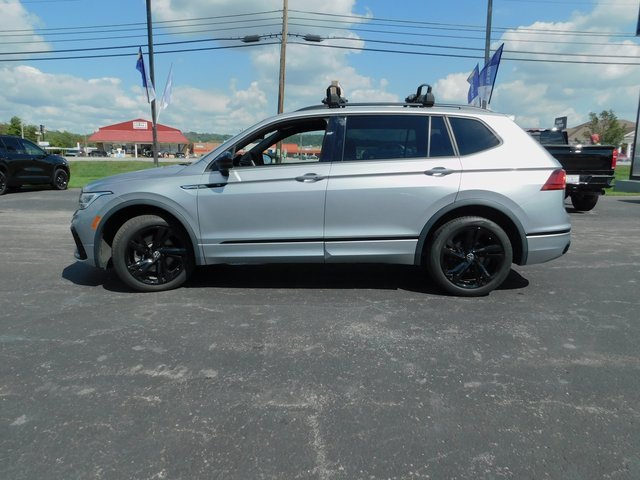 2023 Volkswagen Tiguan SE R-Line Black photo 3