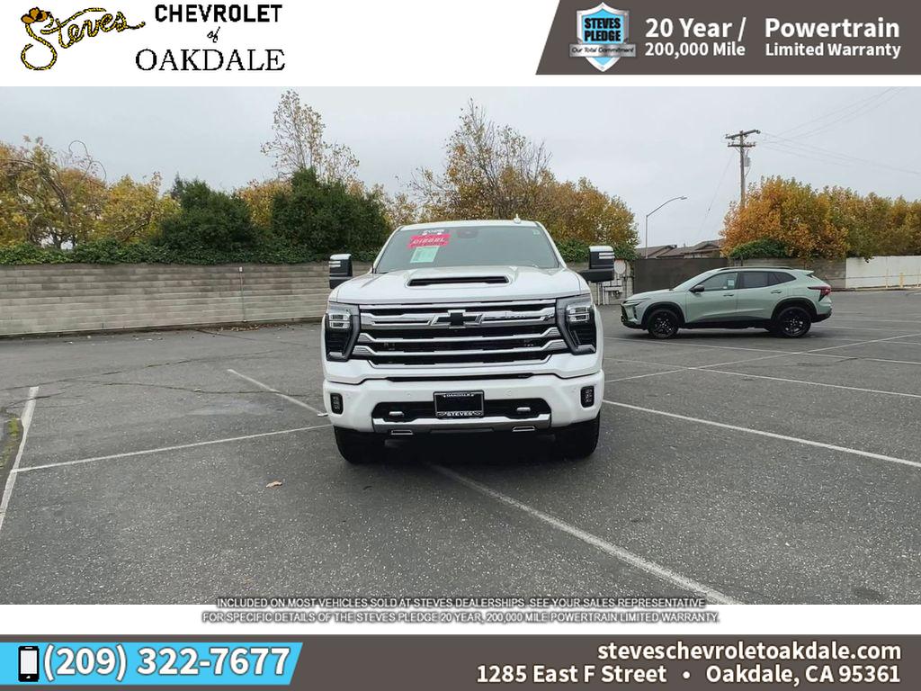 2025 Chevrolet Silverado 2500HD High Country photo 4