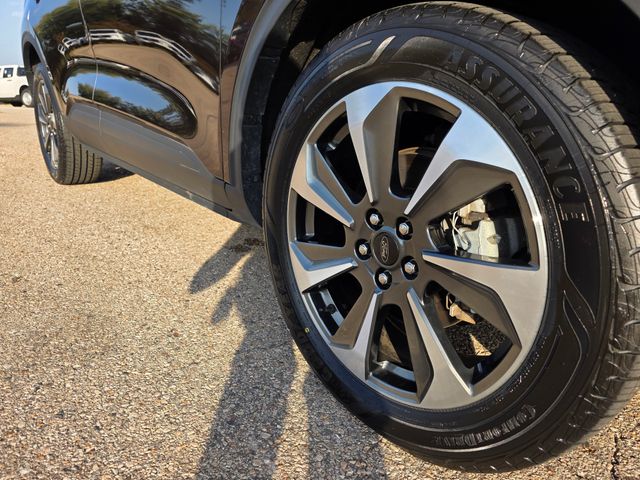 2023 Ford Escape Platinum photo 44