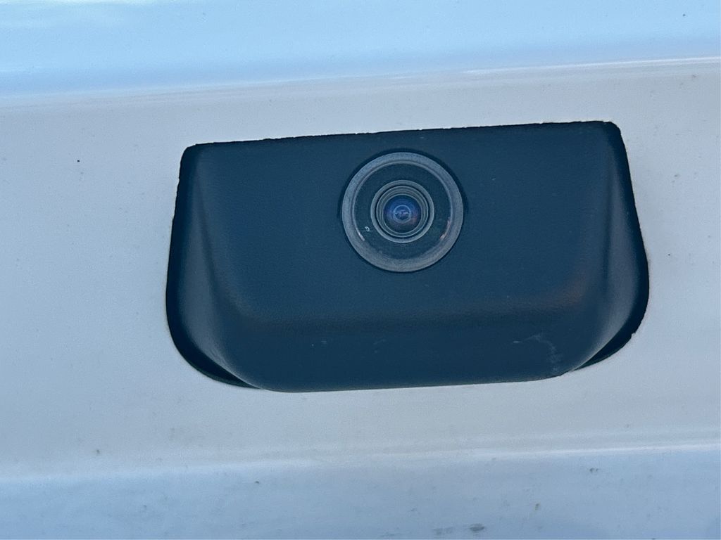 2019 Jeep Cherokee Limited photo 14
