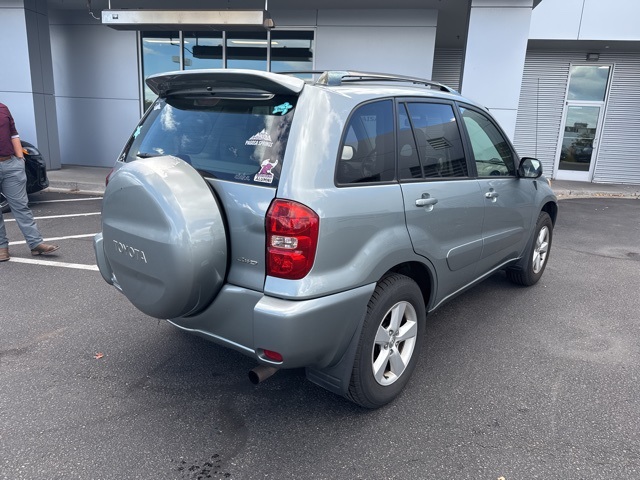 2005 Toyota RAV4 Base photo 3