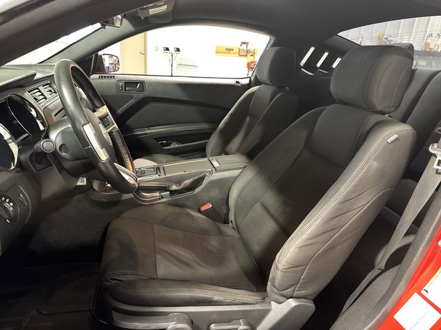2013 Ford Mustang V6 photo 4