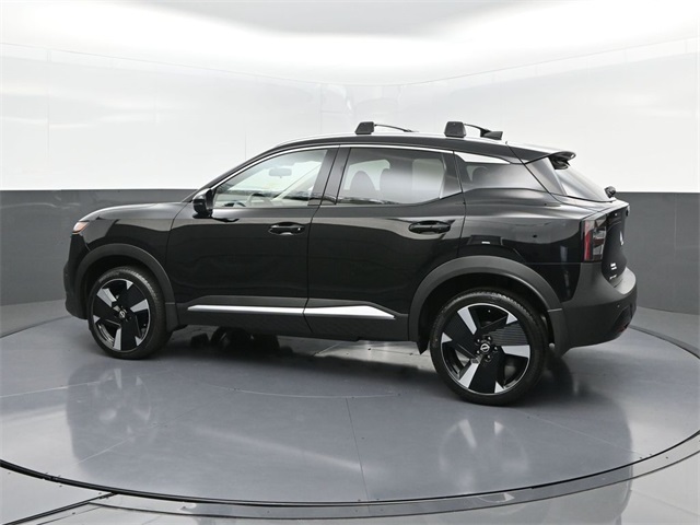 2025 Nissan Kicks SR photo 4