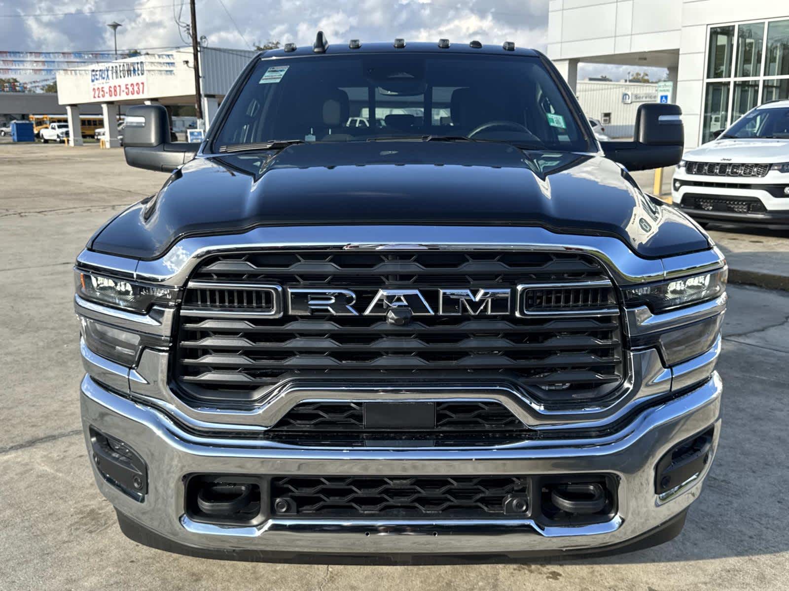 2026 Ram 3500 Tradesman photo 2
