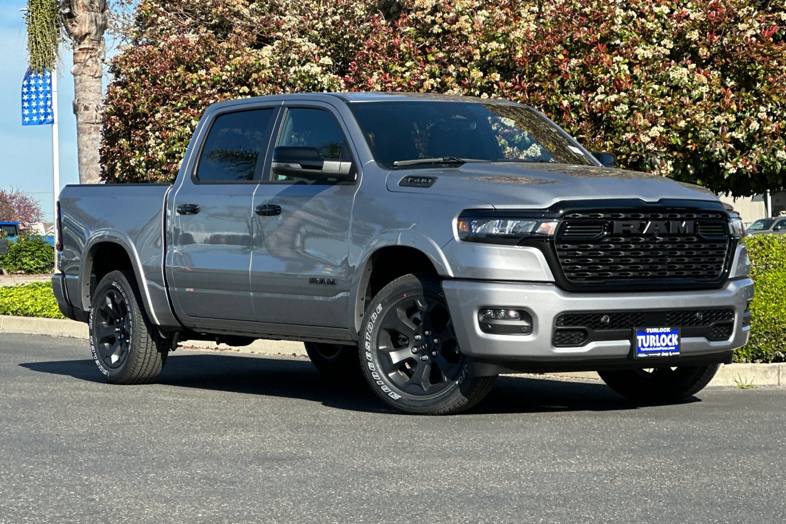 2025 Ram 1500 Big Horn photo 2