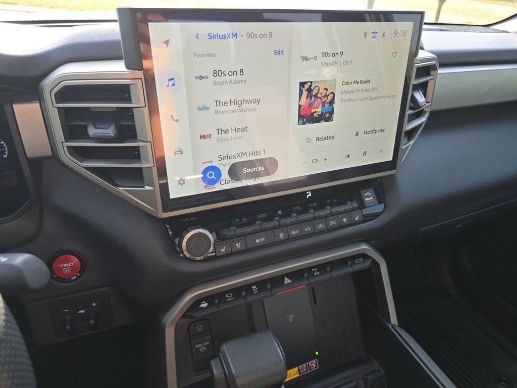 2025 Toyota Tundra Limited Platinum photo 35