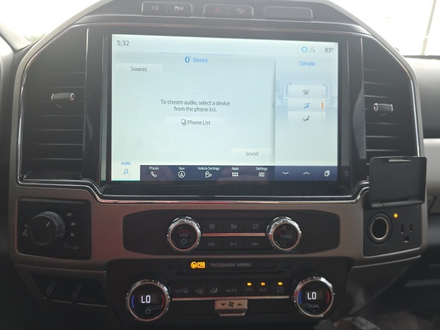 2022 Ford F-250 Lariat photo 17