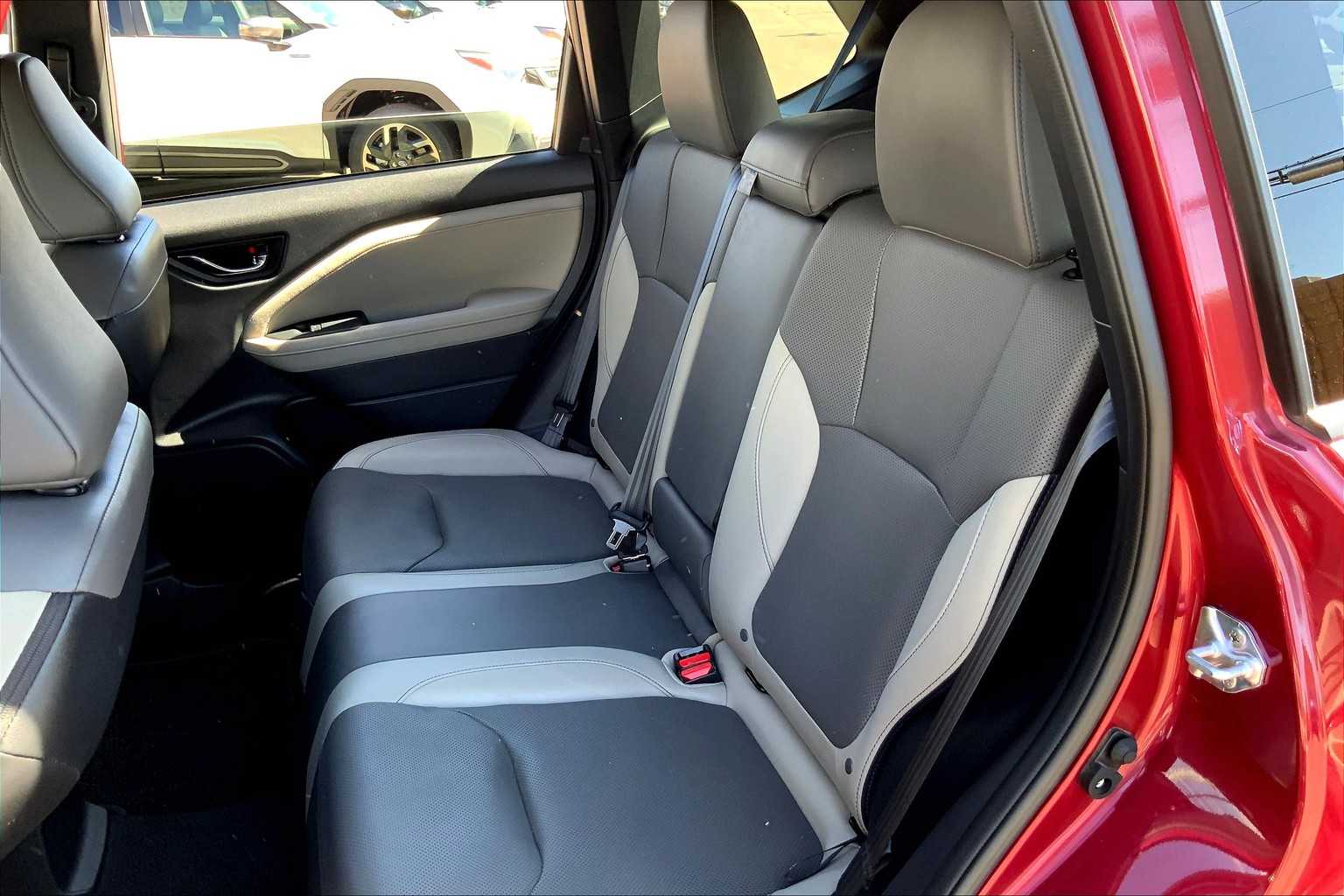 2025 Subaru Forester Limited photo 18