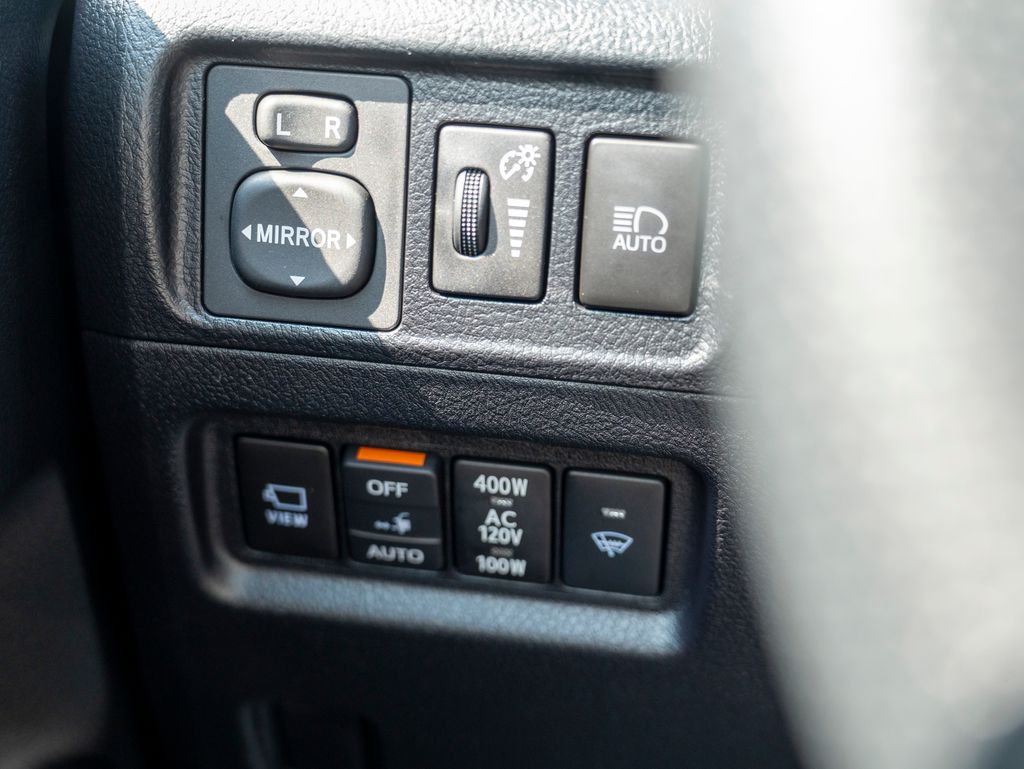 2022 Toyota 4Runner Limited photo 21