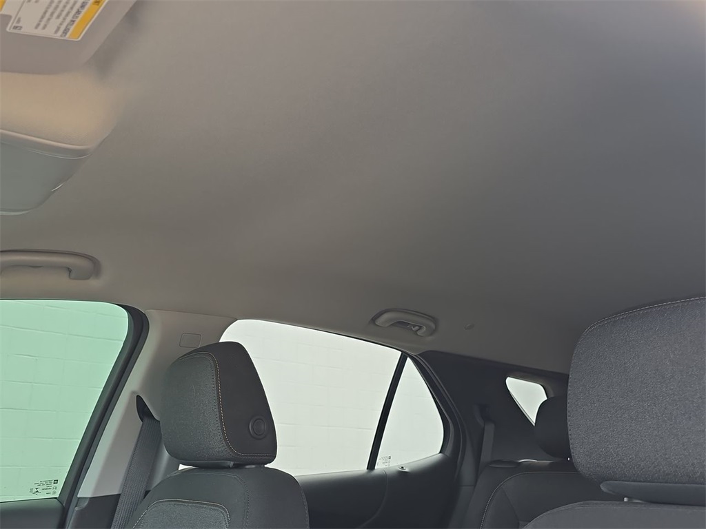 2021 Chevrolet Equinox LT photo 18