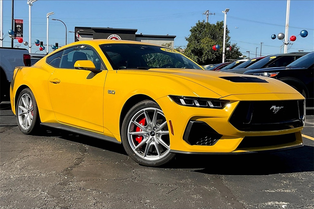 2024 FORD MUSTANG - Image 30