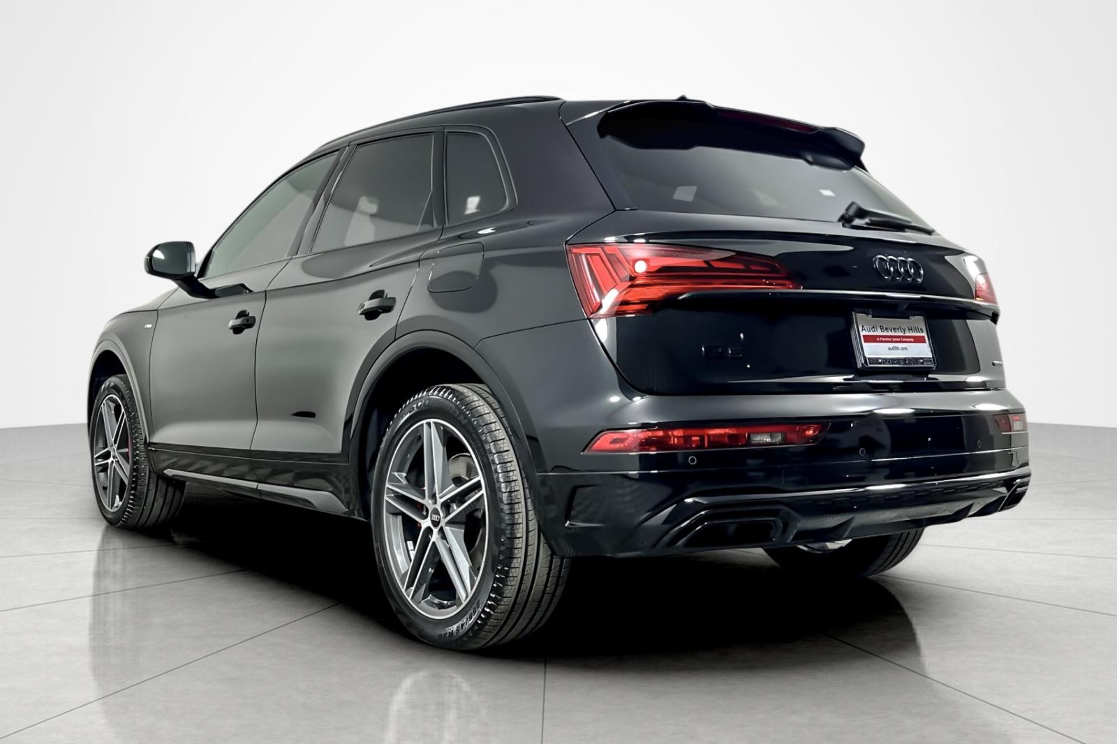 2024 Audi Q5 S line Premium Plus 55 TFSI photo 3
