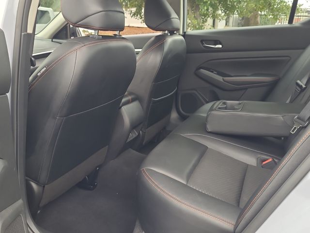 2024 Nissan Altima 2.5 SR photo 6