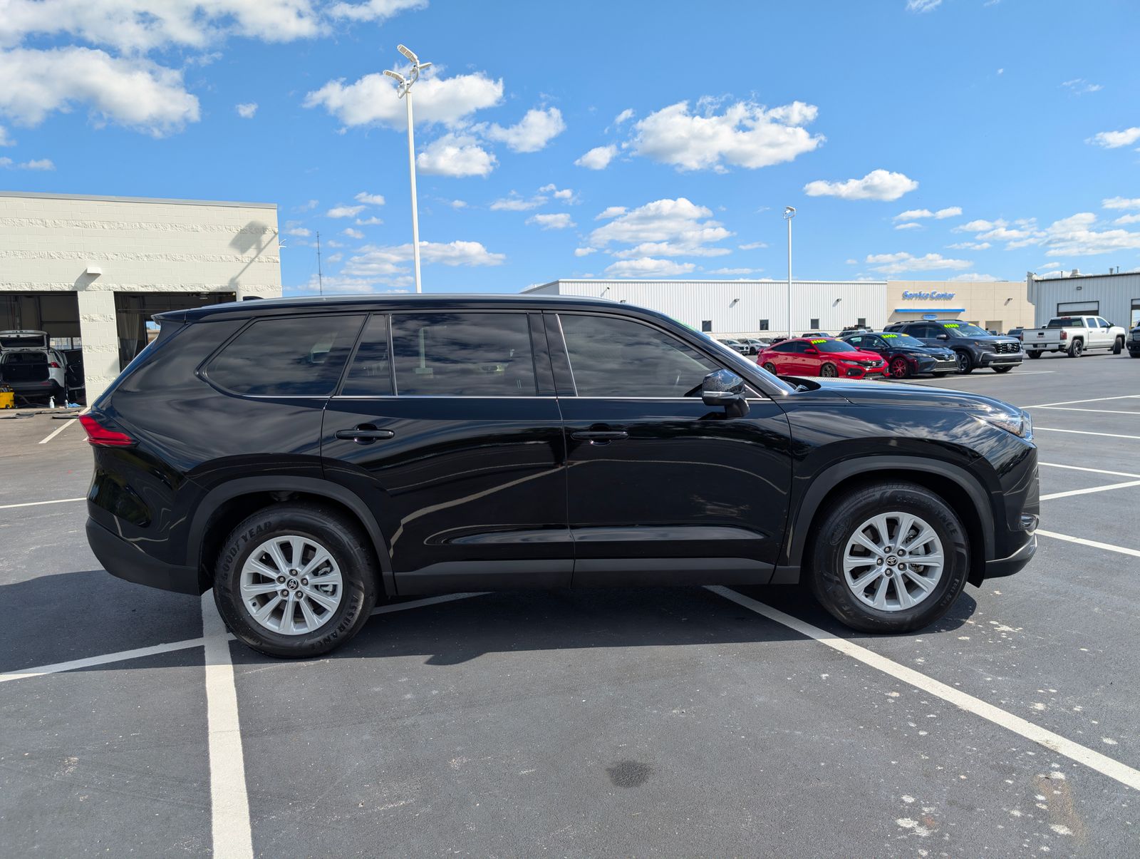 2024 Toyota Grand Highlander XLE photo 7