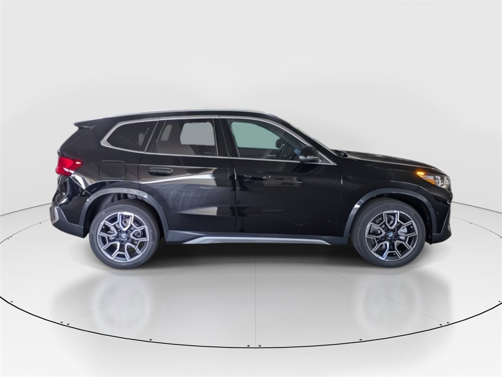 2025 Bmw X1 XDrive28i photo 2