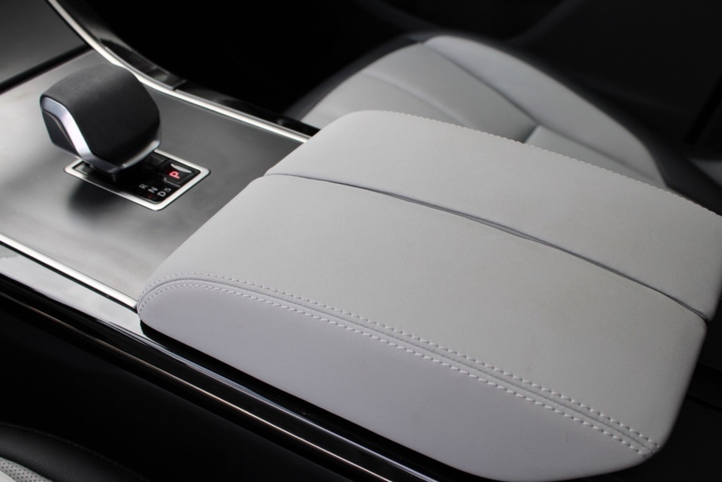 2024 Land Rover Range Rover Evoque Dynamic SE photo 24