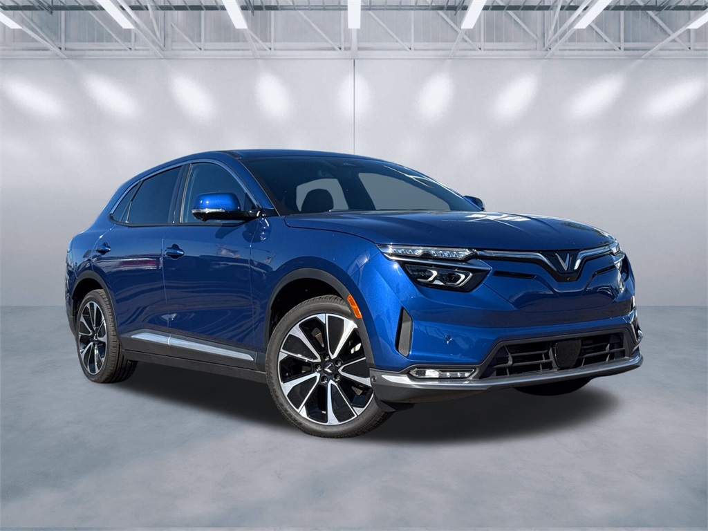 2025 VinFast VF 8 Plus