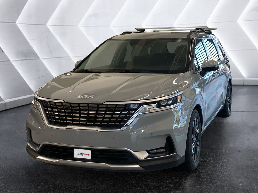 2022 Kia Carnival SX photo 2
