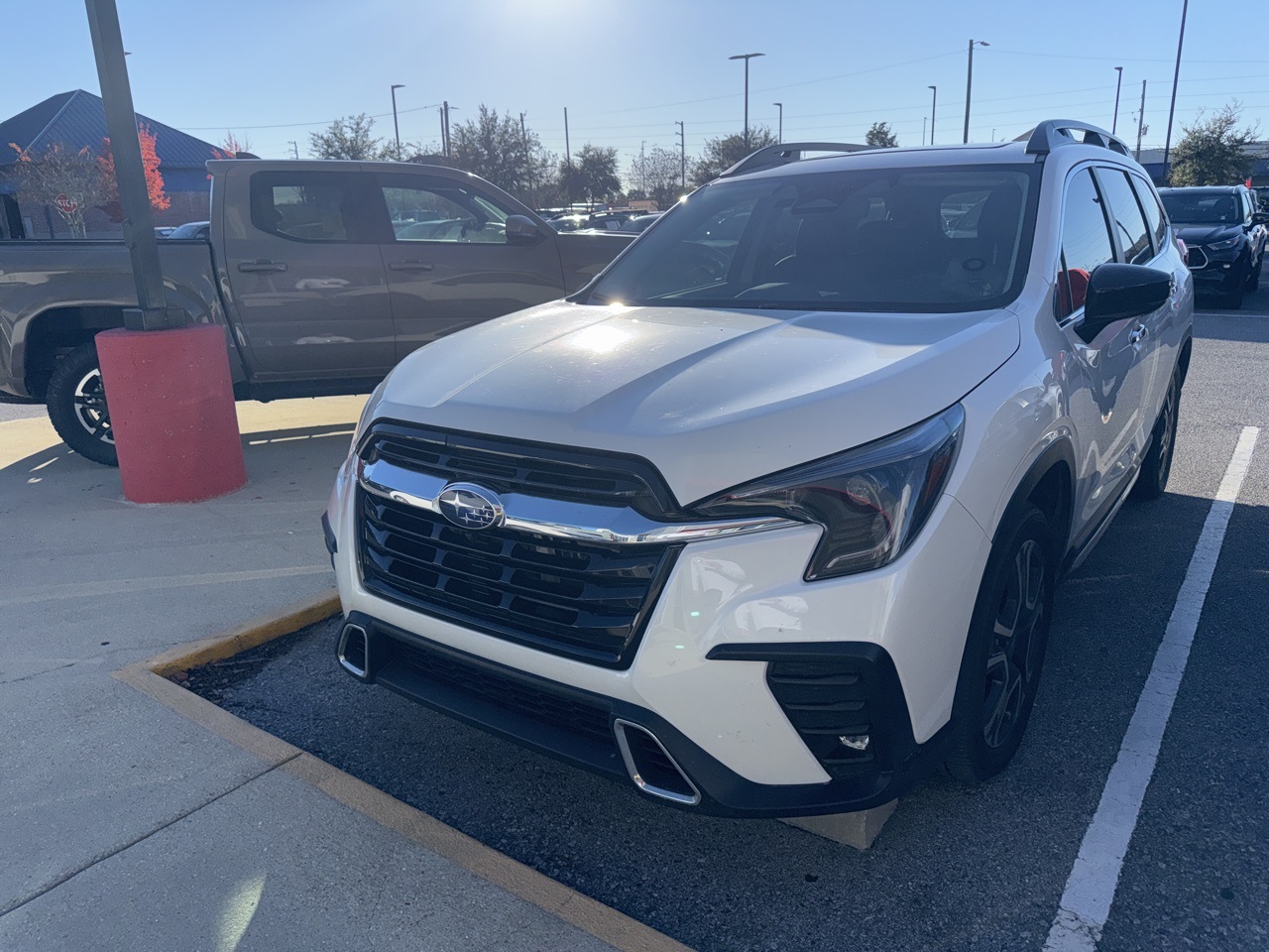 2024 Subaru Ascent Touring's photo