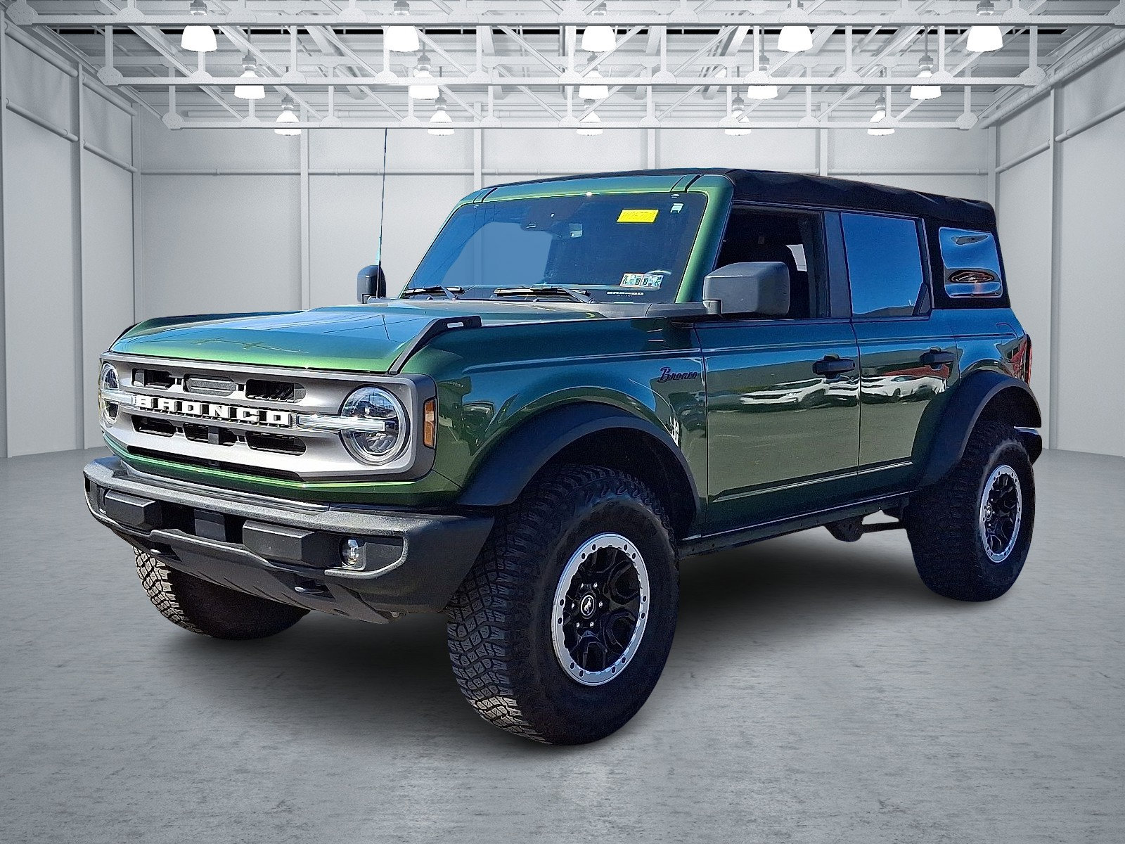 2023 Ford Bronco Big Bend photo 2