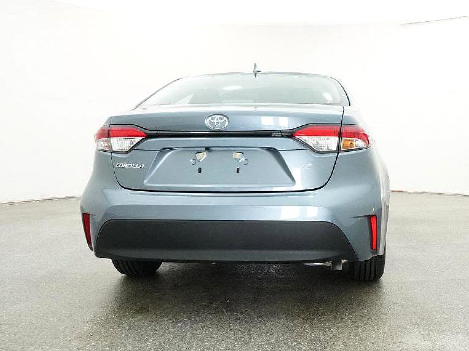 2025 Toyota Corolla LE photo 39