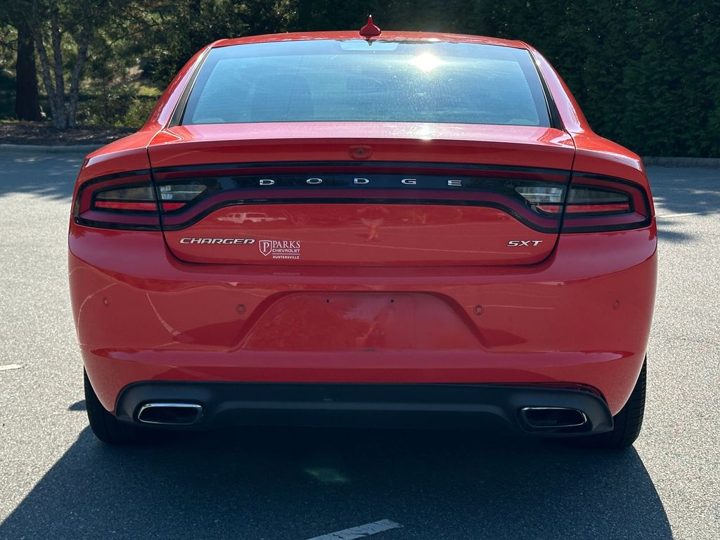 2018 Dodge Charger SXT Plus photo 7