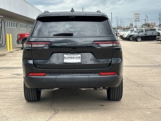 2025 Jeep Grand Cherokee Limited photo 4