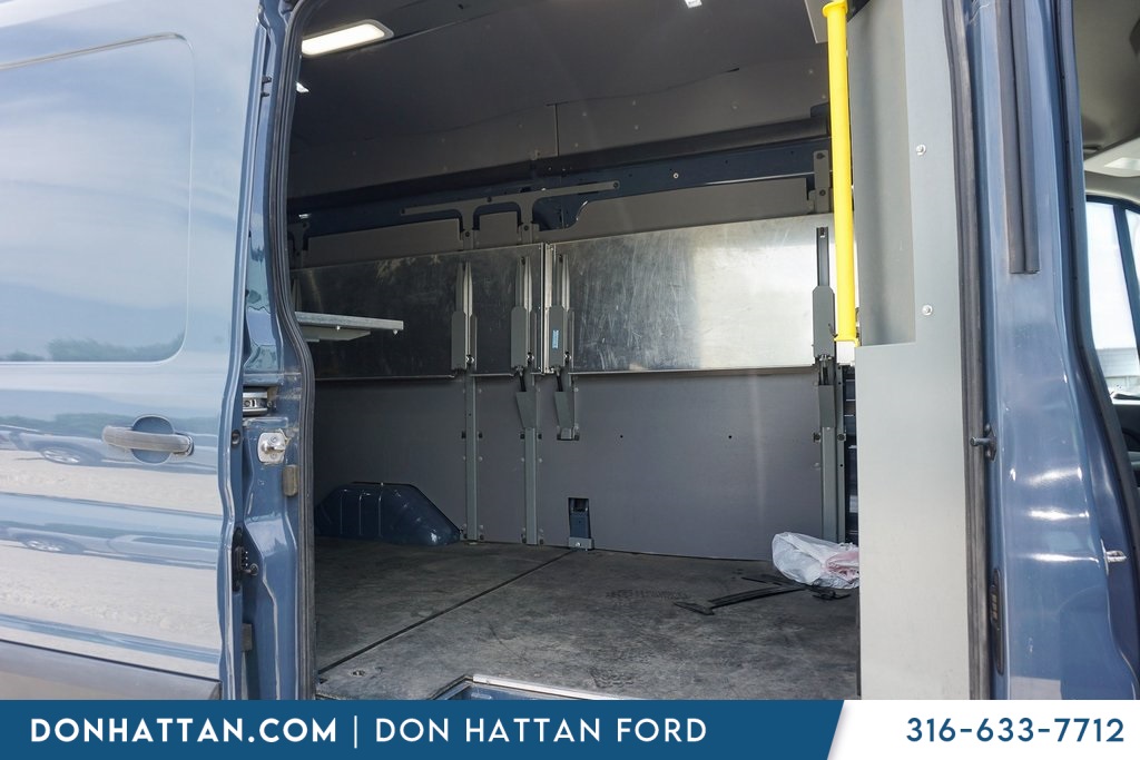 2020 Ford Transit photo 16