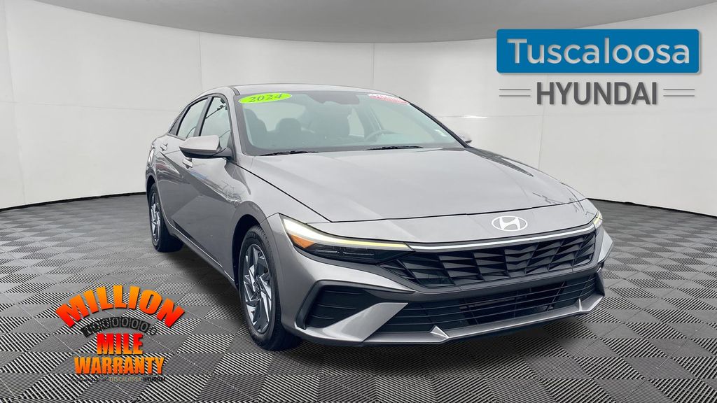 2024 Hyundai Elantra SEL's photo
