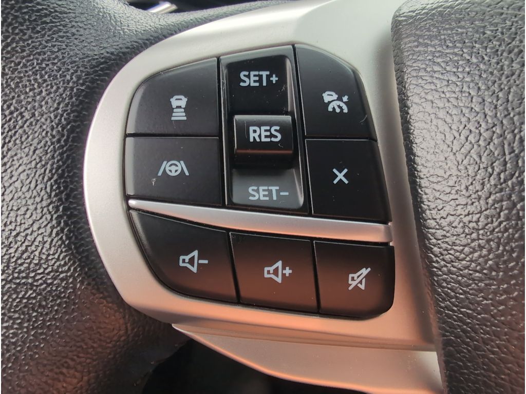 2023 Ford Explorer XLT photo 22