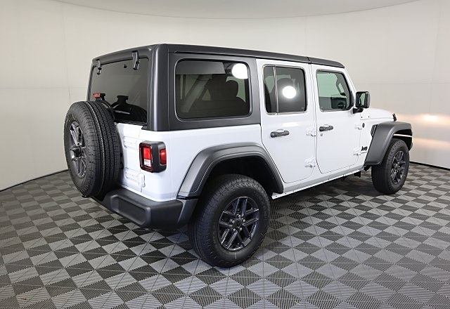 2025 Jeep Wrangler Sport S photo 4