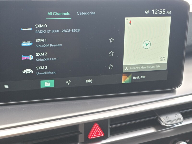 2025 Kia Sorento S photo 11