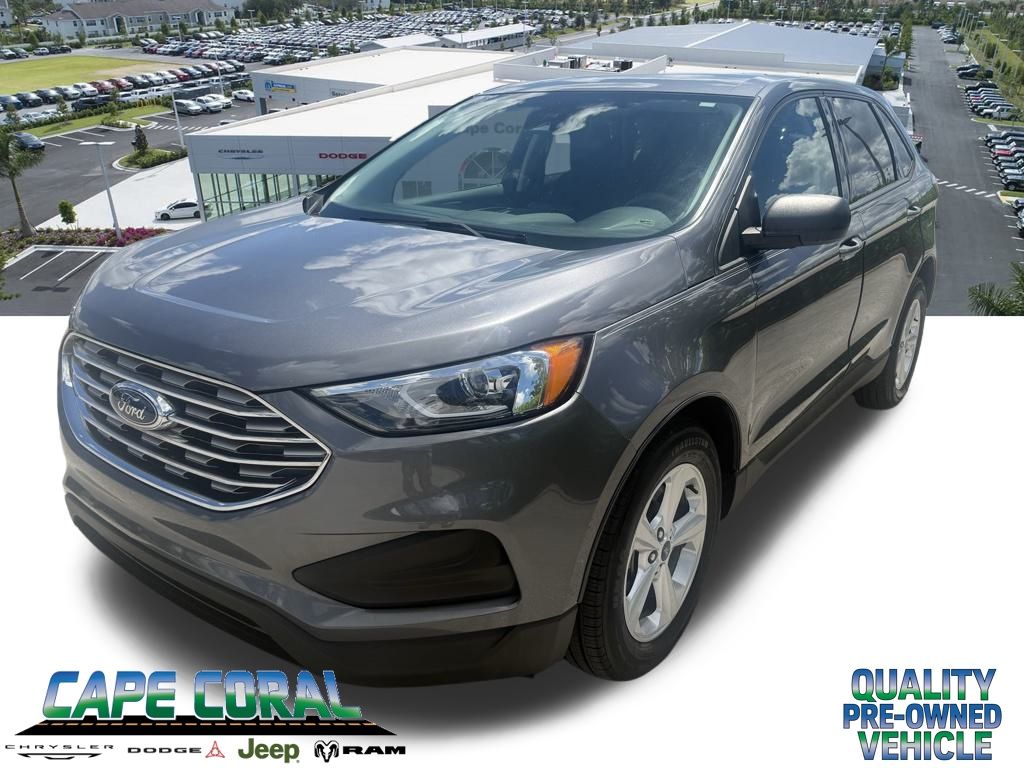 2021 Ford Edge SE's photo