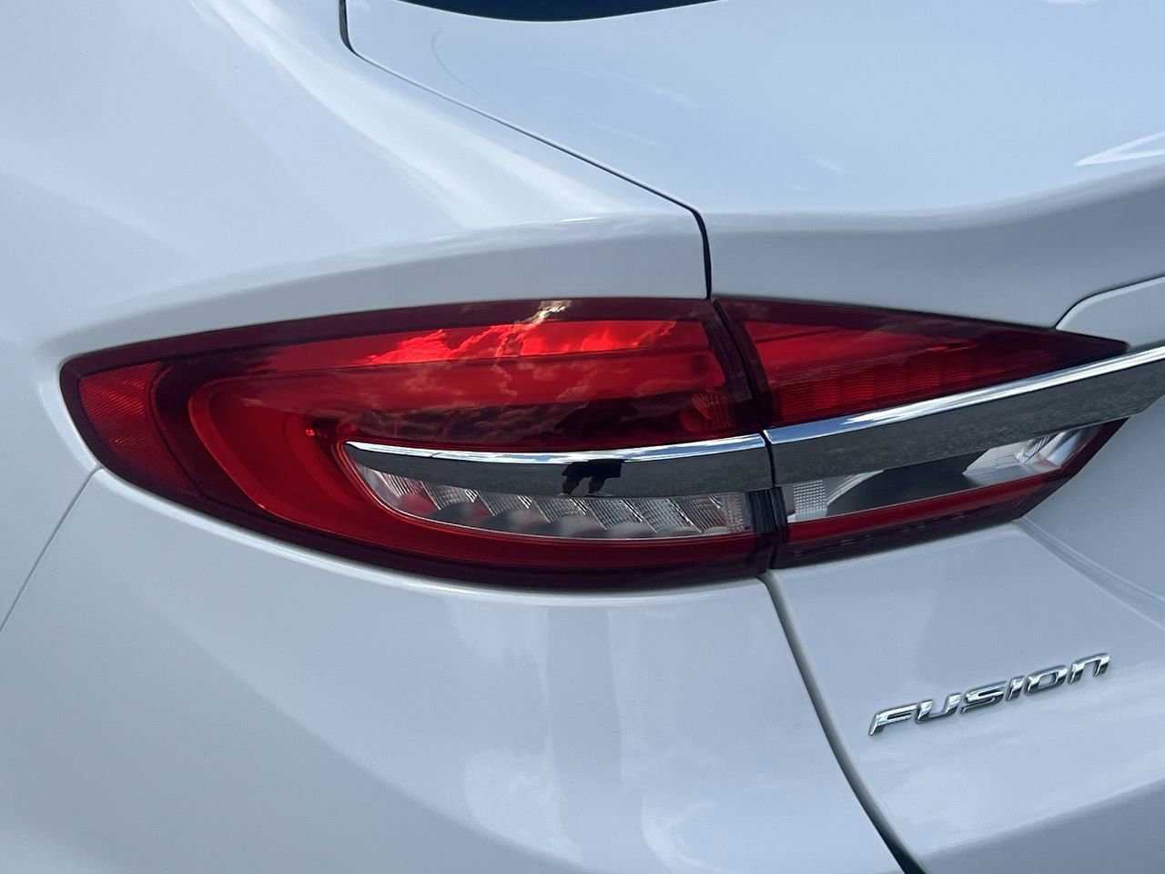 2018 Ford Fusion Hybrid S photo 7