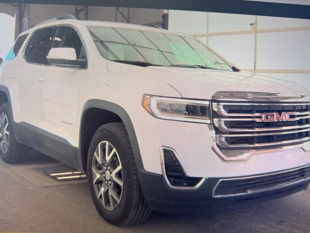 2023 GMC Acadia SLE's photo