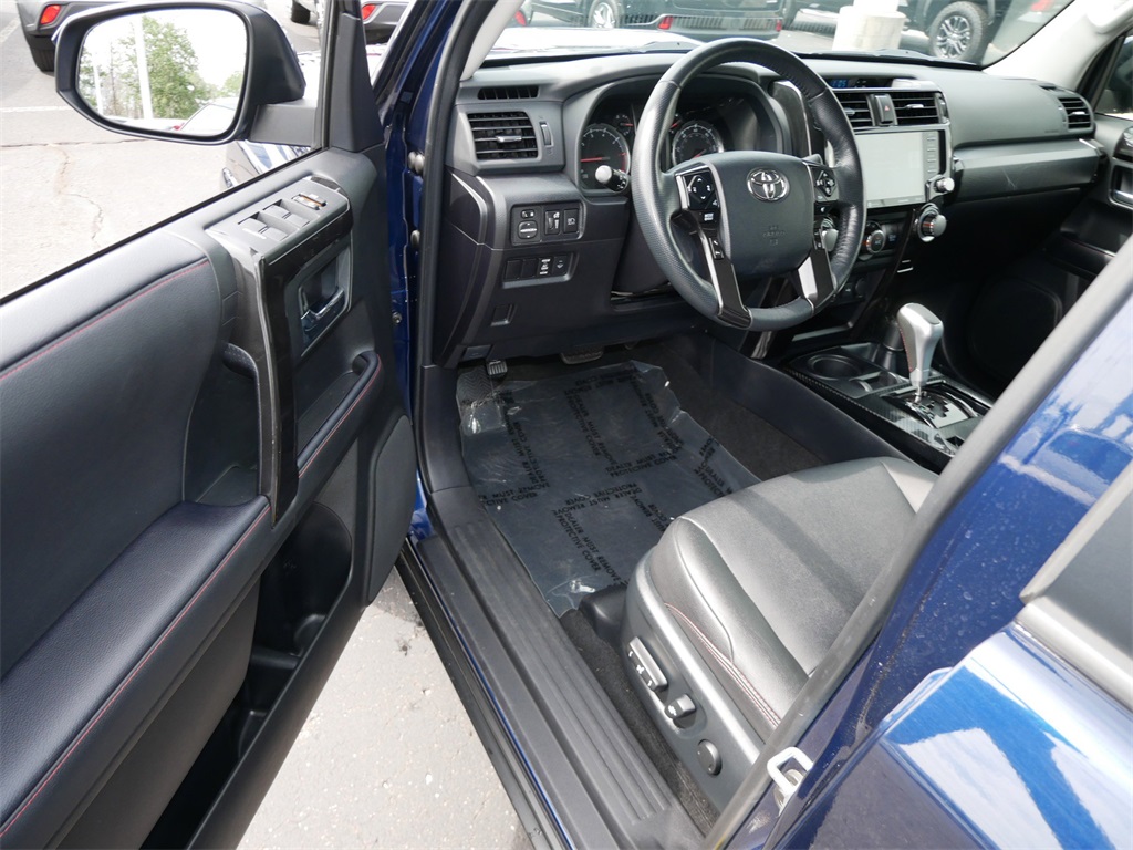 2023 Toyota 4Runner TRD Off-Road Premium photo 8