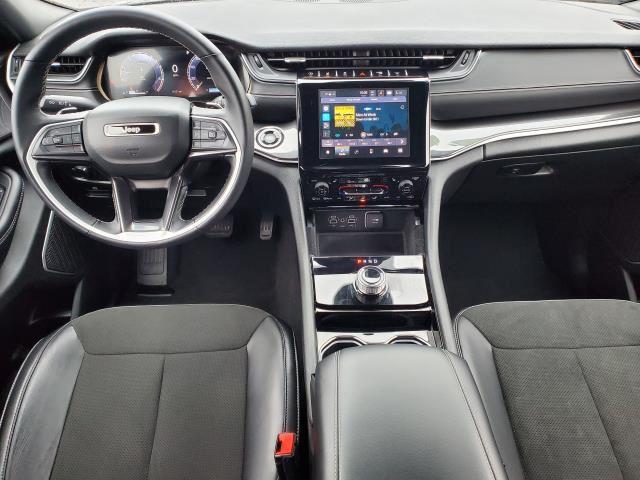 2022 Jeep Grand Cherokee Altitude photo 21