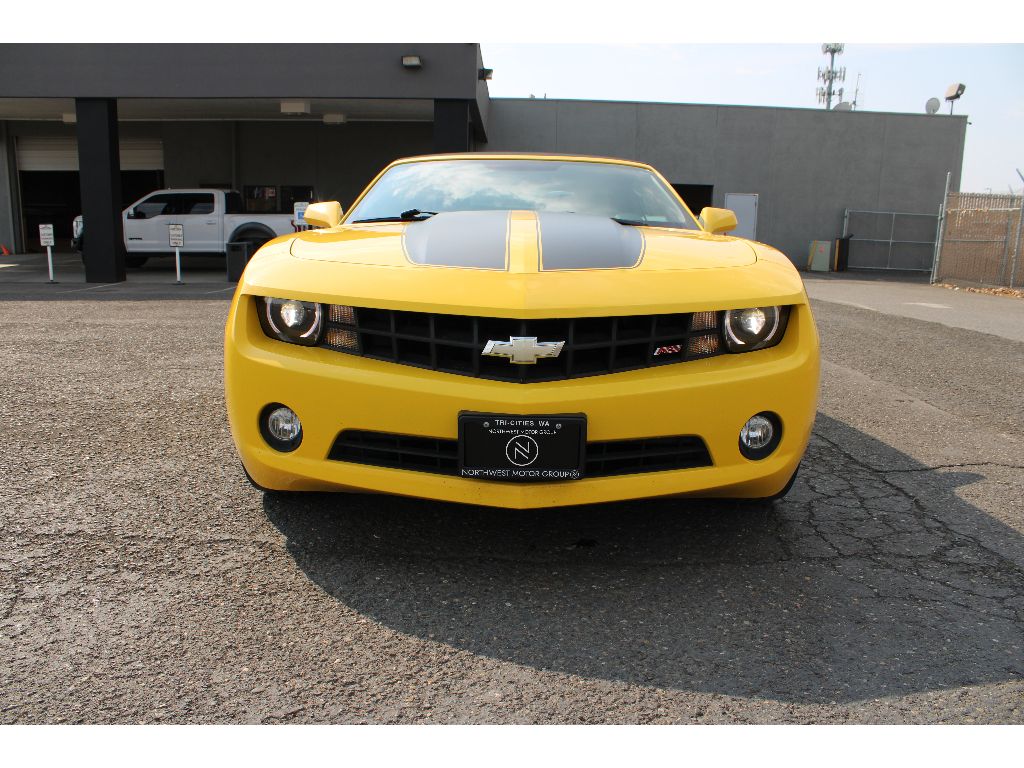 2013 Chevrolet Camaro 2LT photo 2