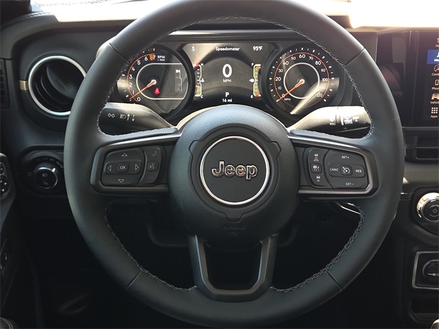 2025 Jeep Gladiator Sport photo 13