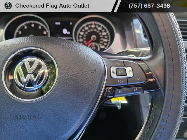 2018 Volkswagen Golf TSI S photo 12