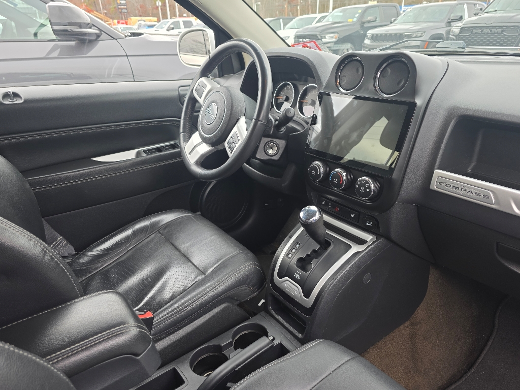 2016 Jeep Compass Latitude photo 3