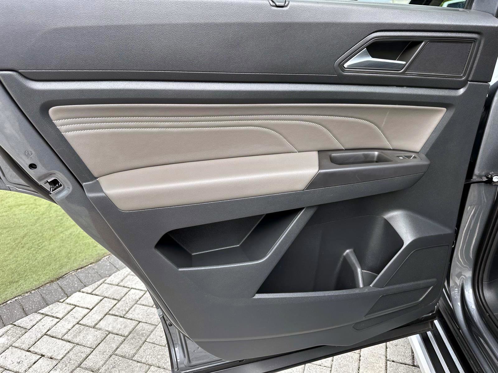 2022 Volkswagen Atlas V6 SE Technology photo 11