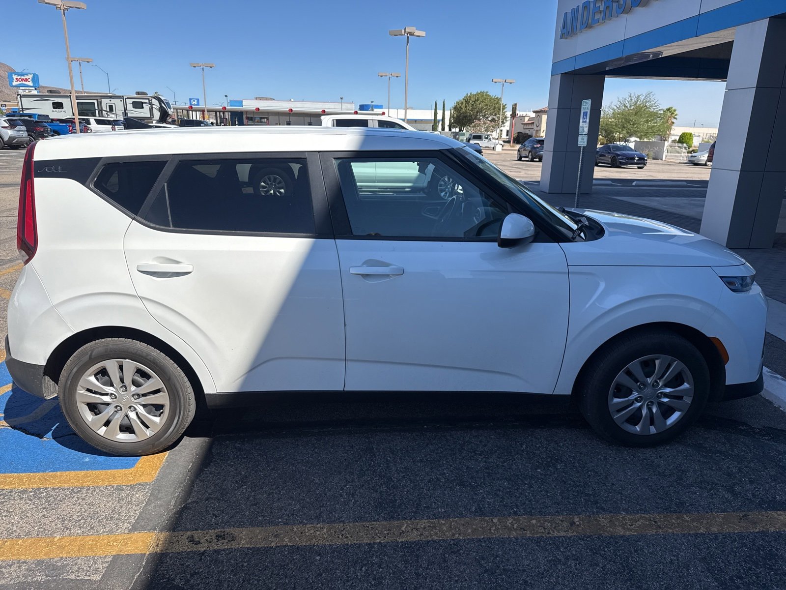 2020 Kia Soul LX photo 3