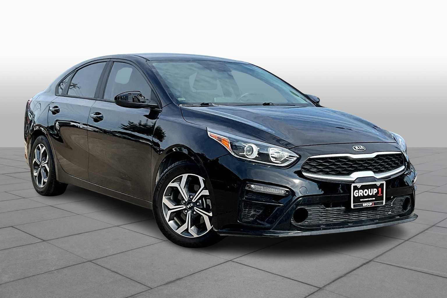 2020 Kia Forte FE LXS photo 2